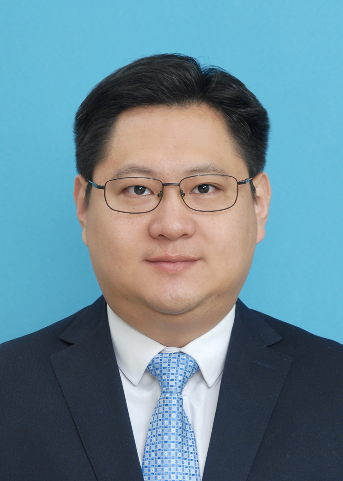 王鑫 台湖镇党委副书记,镇长