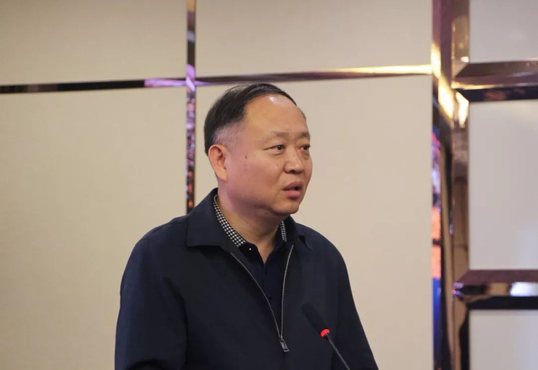 投促局局长吴涛解答企业的提问